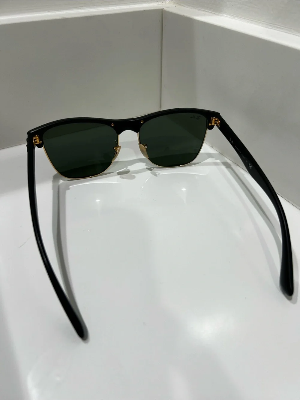 Ray-Ban signature clubmaster